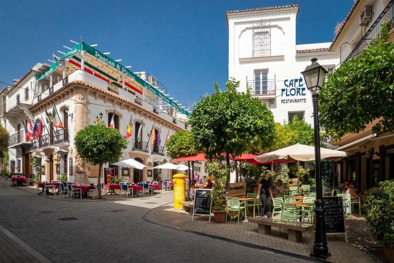 Marbella Old Town : Luxury Townhouse Villa Buitenkant foto