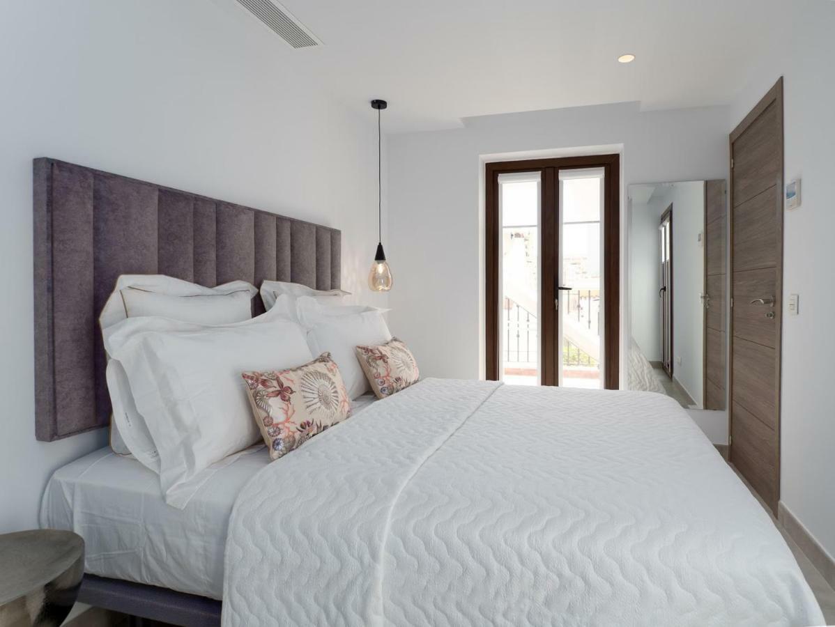 Marbella Old Town : Luxury Townhouse Villa Buitenkant foto