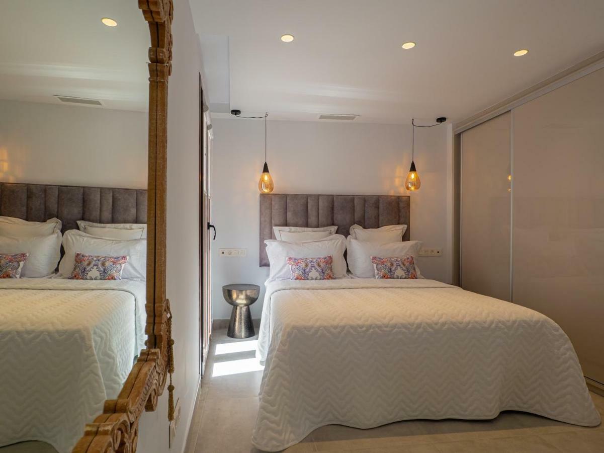 Marbella Old Town : Luxury Townhouse Villa Buitenkant foto